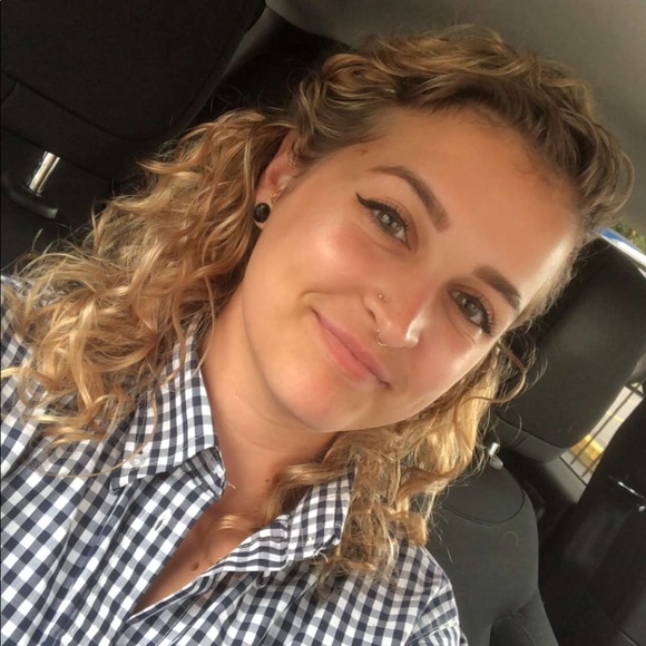 Meet your Posher, Shelley - Picture 4 of 10